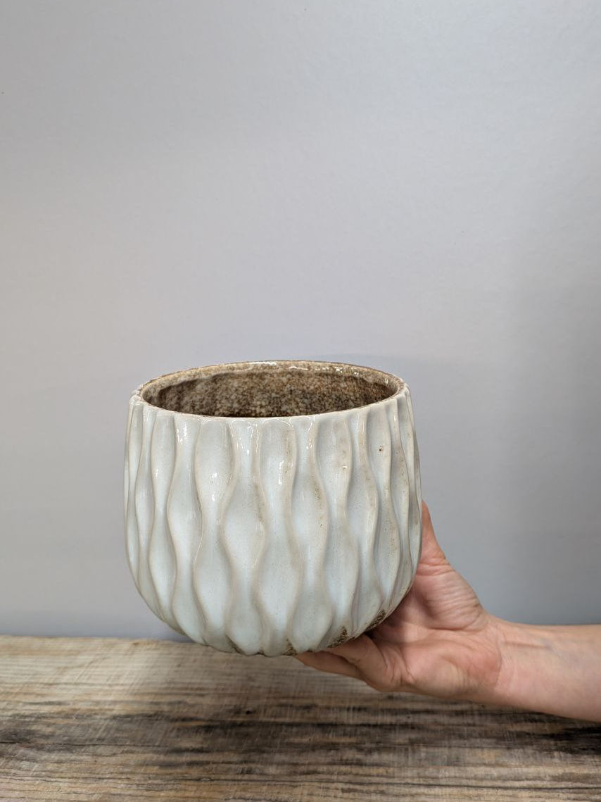 Portavaso in ceramica smaltata con motivo ad onde 12 cm